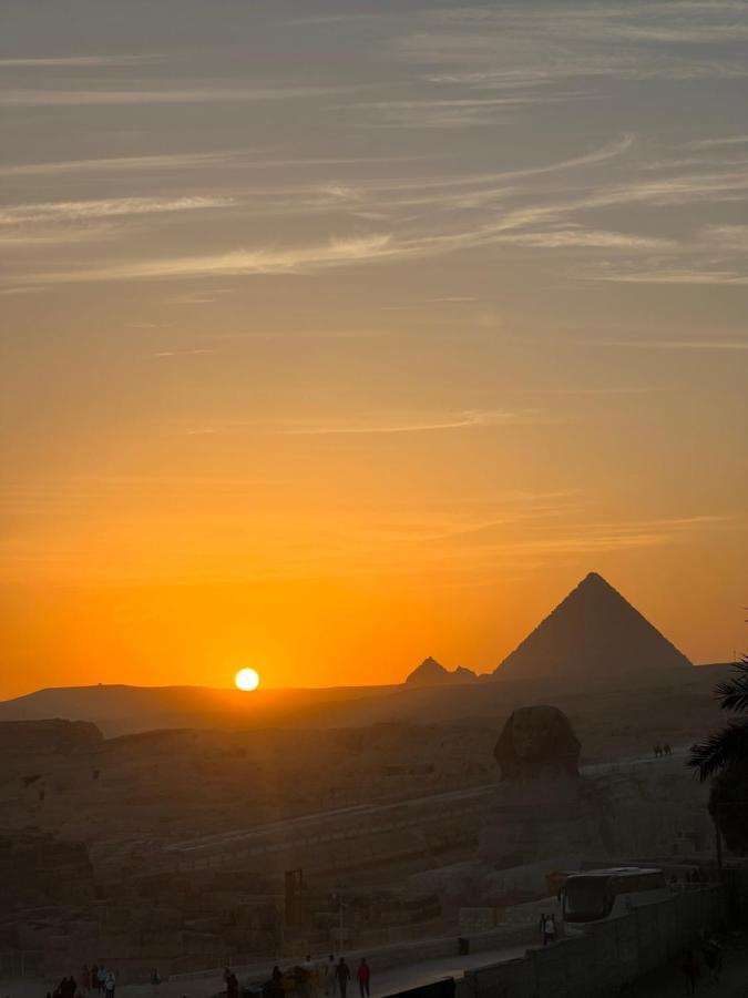 Blue Scarab Pyramids View Hotel Cairo Exterior photo